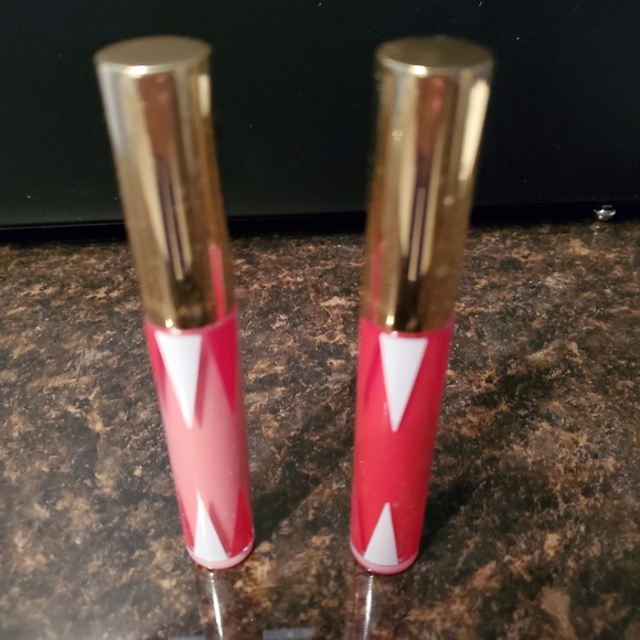 Estée Lauder Lip Gloss Makeup - Picture 3 of 8